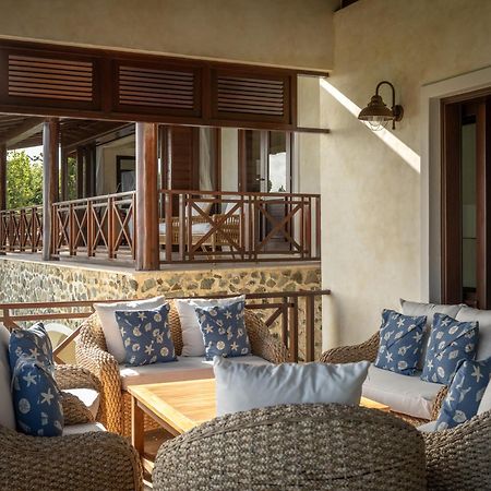 Canouan Estate Resort & Villas Charlestown Exterior photo
